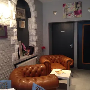 https://hotel-de-la-paix-le-treport.midi-pyreneeshotels.com